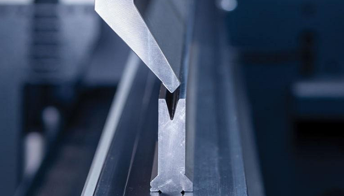 CNC bending upper tool with goose neck design for obstacle avoidance.