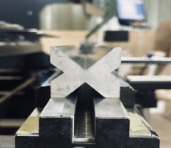 Multi-V Die